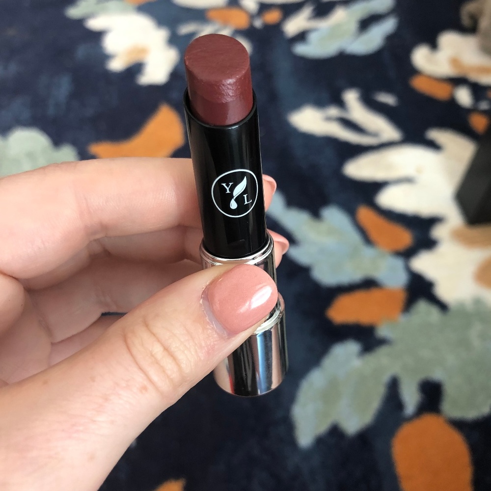 Young Living - Cinnamint Infused Lipstick - Siren